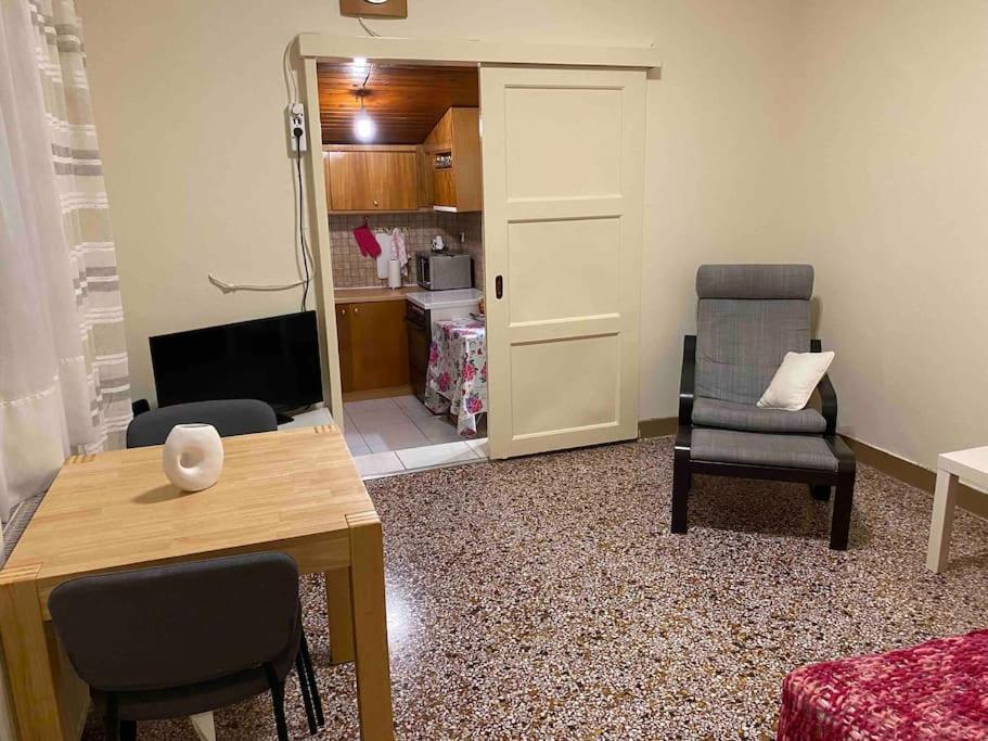 A Simple Solution Apartment