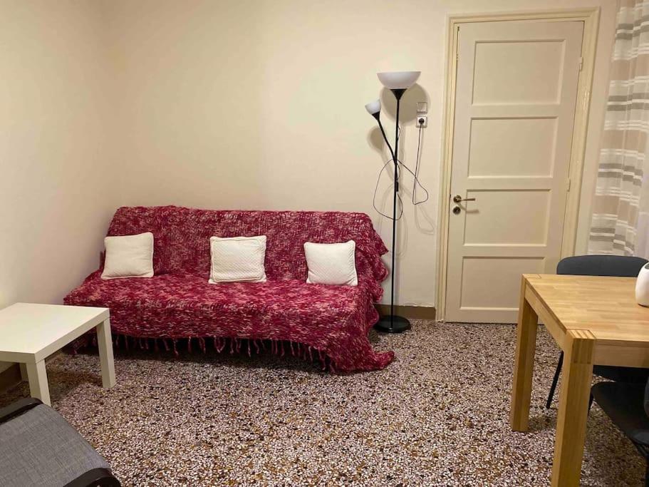 A Simple Solution Apartment