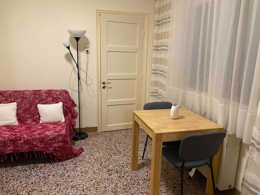 A Simple Solution Apartment *